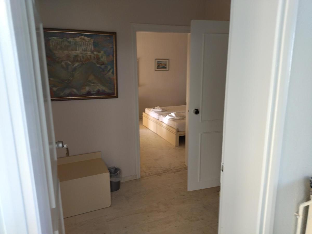 Hotel Haris On The Beach Agia Marina  Bagian luar foto
