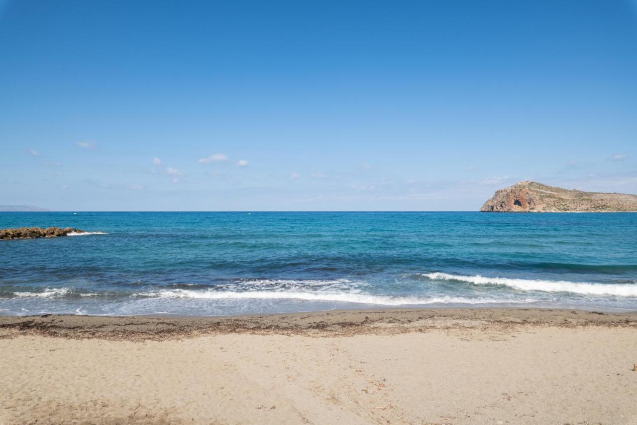 Hotel Haris On The Beach Agia Marina  Bagian luar foto