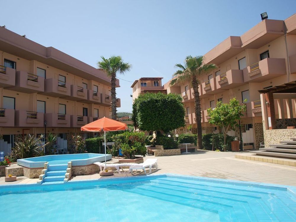 Hotel Haris On The Beach Agia Marina  Bagian luar foto